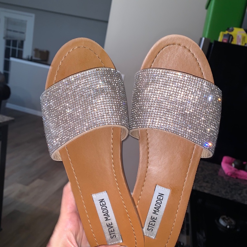 STEVE MADDEN SLIPPERS